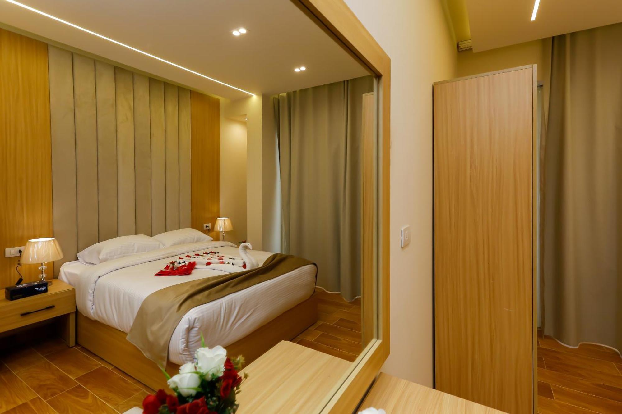 Rizk Pyramids View Hotel Kafret el-Gabal Exterior photo